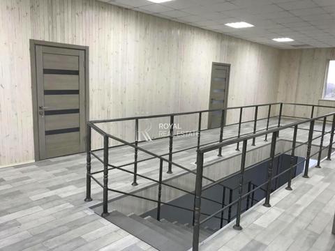 коммерческая по адресу Лауреатская ул., 8