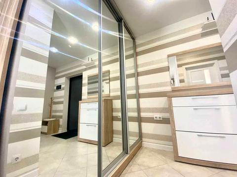 квартира за адресою Левка Лук'яненка вул. (Василя Жуковського), 18