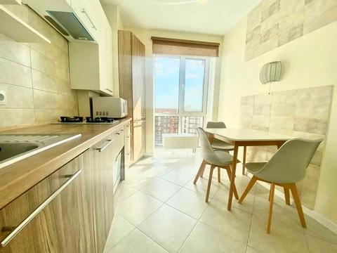 квартира за адресою Левка Лук'яненка вул. (Василя Жуковського), 18