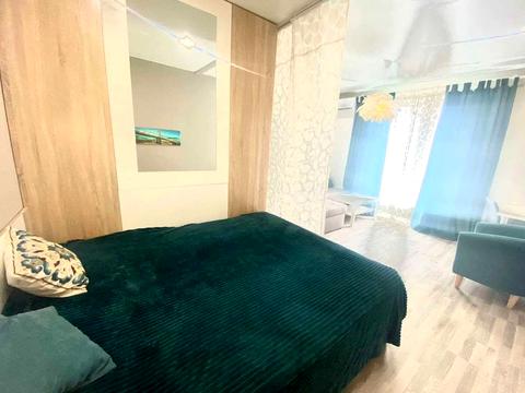 квартира за адресою Левка Лук'яненка вул. (Василя Жуковського), 18