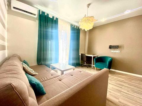 квартира за адресою Левка Лук'яненка вул. (Василя Жуковського), 18