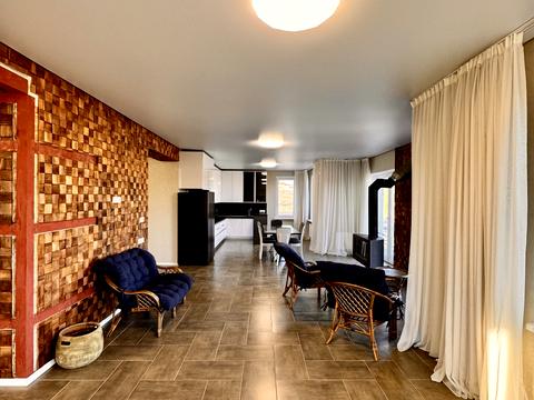 будинок за адресою Польова