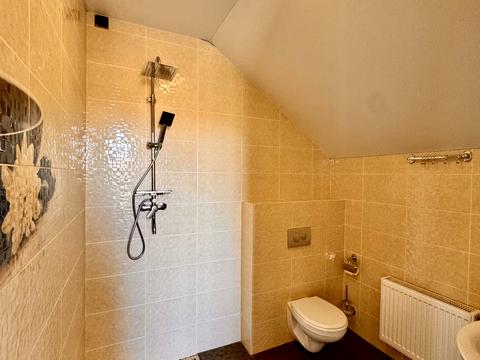 будинок за адресою Польова