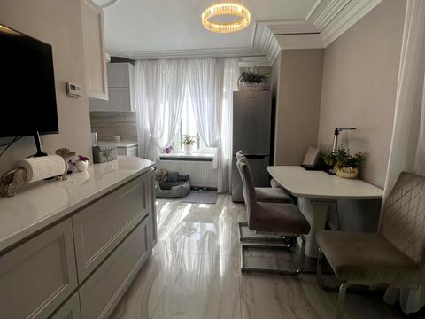 квартира за адресою Мирослава Скорика вул. (Петра Чайковського), 15