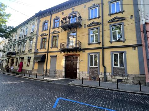 квартира за адресою Мирослава Скорика вул. (Петра Чайковського), 15