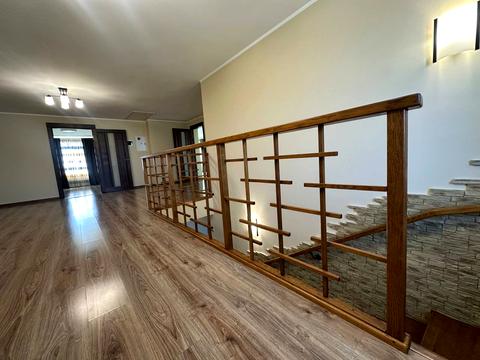 дом по адресу грушевського, 8