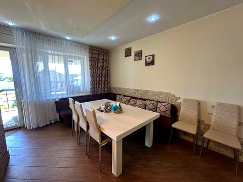 дом по адресу грушевського, 8