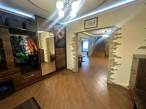 дом по адресу грушевського, 8