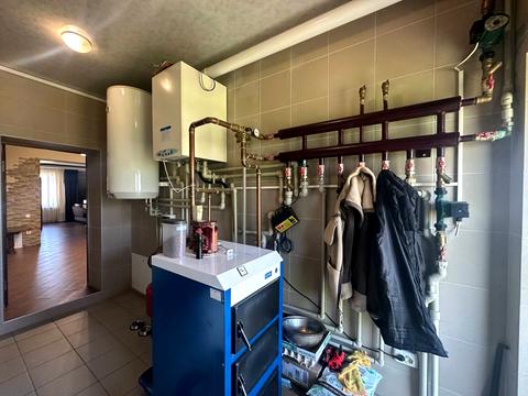 дом по адресу грушевського, 8