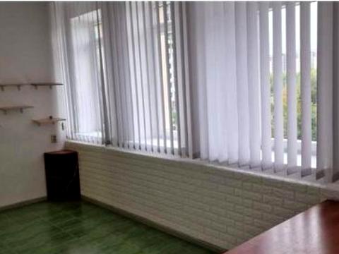 комерційна за адресою Панаса Мирного вул., 1