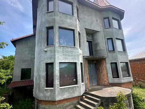 будинок за адресою кар'єрна, 4