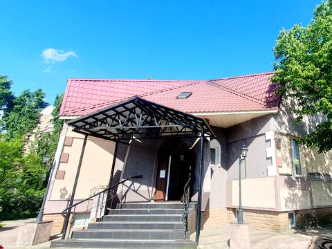 комерційна за адресою Авіаконструктора Антонова вул., 4-Б