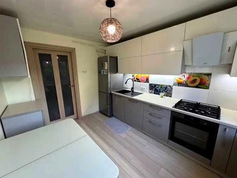 квартира по адресу Славы бульв., 8