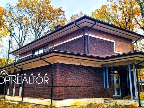 дом по адресу Лесопарковская ул.