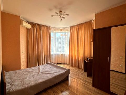 квартира за адресою Середньофонтанська вул., 19б