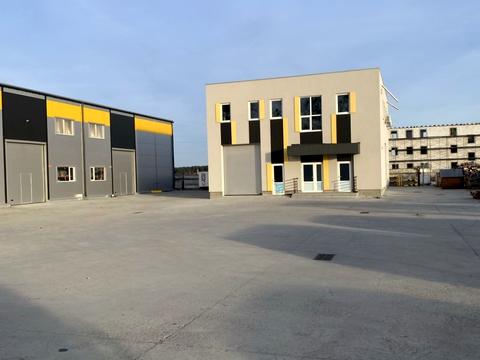 комерційна за адресою Соборна вул., 35