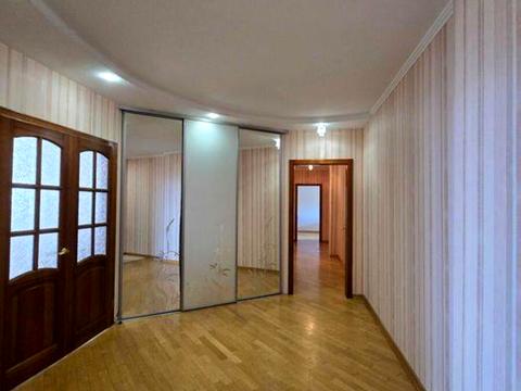 квартира за адресою Генерала Генадія Воробйова вул. (Курська), 13-Е