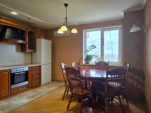 квартира за адресою Генерала Генадія Воробйова вул. (Курська), 13-Е