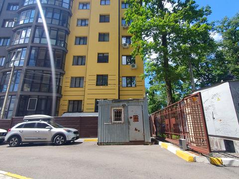 комерційна за адресою Київська вул., 73