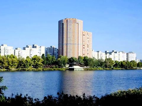 квартира за адресою Драгоманова вул., 2