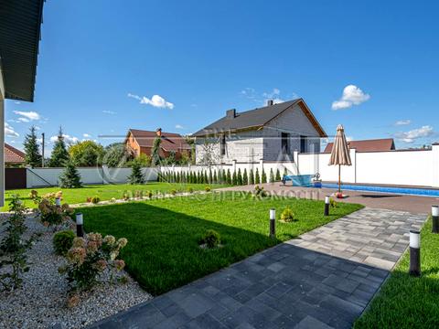 будинок за адресою Молодіжна вул.