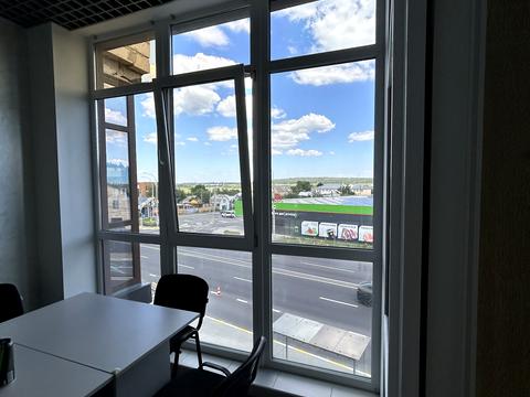 комерційна за адресою Поезії вул. (Грибоєдова), 15