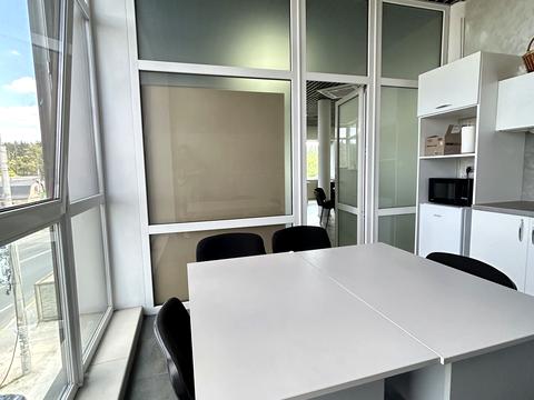 комерційна за адресою Поезії вул. (Грибоєдова), 15