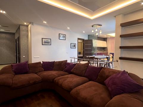 квартира по адресу Французский бульв., 22/1