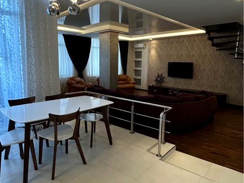 квартира по адресу Французский бульв., 22/1