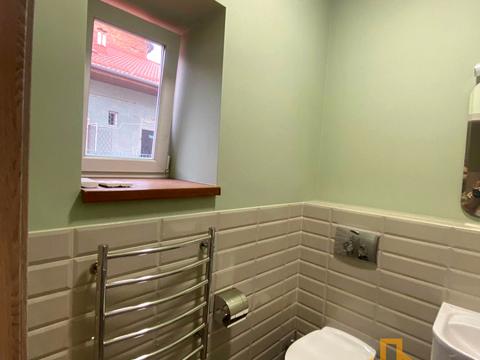 комерційна за адресою Корзо вул., 13/5