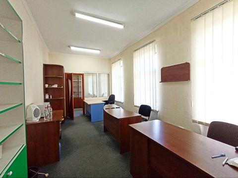 комерційна за адресою Героїв Майдану вул. (Театральна), 10