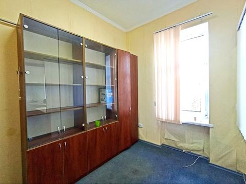 комерційна за адресою Героїв Майдану вул. (Театральна), 10