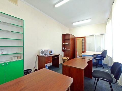 комерційна за адресою Героїв Майдану вул. (Театральна), 10