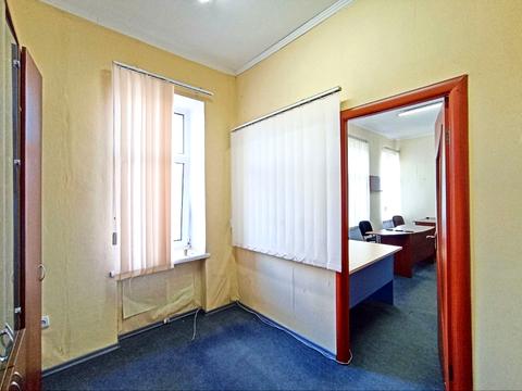 комерційна за адресою Героїв Майдану вул. (Театральна), 10