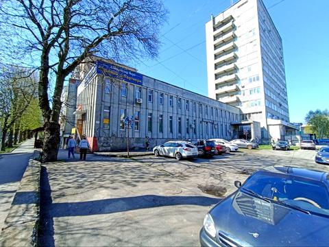 комерційна за адресою Героїв Майдану вул. (Театральна), 10