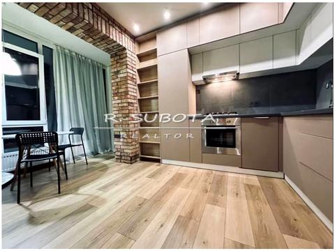 квартира за адресою Левка Лук'яненка вул. (Василя Жуковського), 16