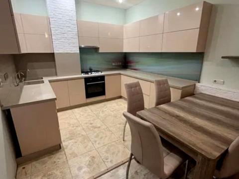 квартира за адресою Станіслава Партали вул. (Балакірєва), 17