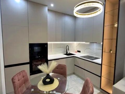 квартира по адресу Краснова ул., 1-Б