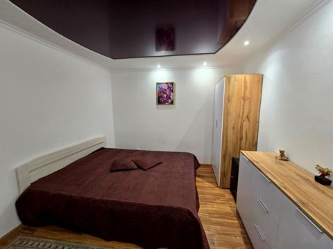 квартира за адресою Росвигівська вул., 21