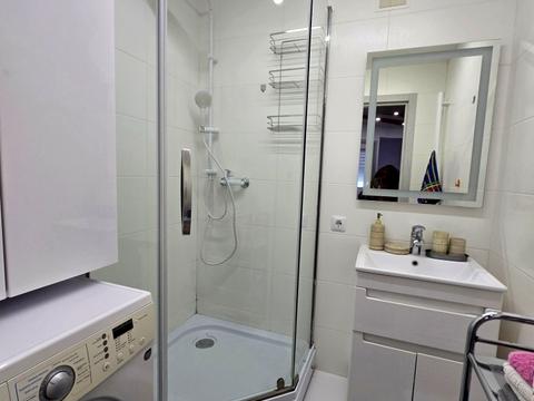 квартира за адресою Росвигівська вул., 21