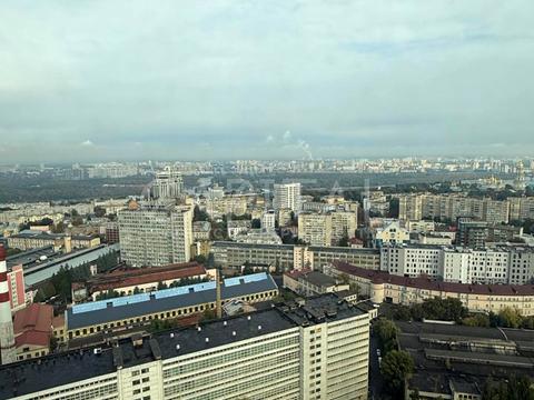 комерційна за адресою Кловський узвіз (Кловський), 7