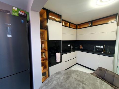 квартира за адресою Софії Русової вул., 7