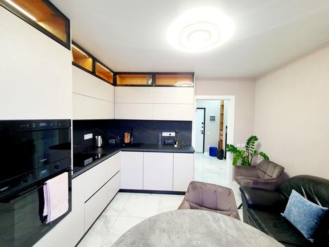 квартира за адресою Софії Русової вул., 7