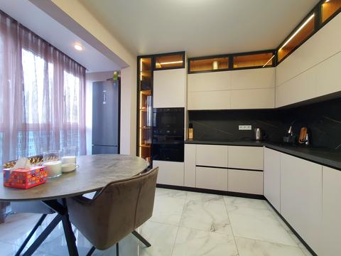 квартира за адресою Софії Русової вул., 7