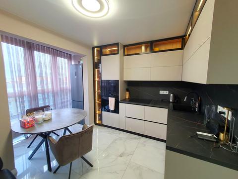 квартира за адресою Софії Русової вул., 7