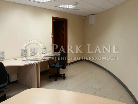 комерційна за адресою Спортивна пл., 3