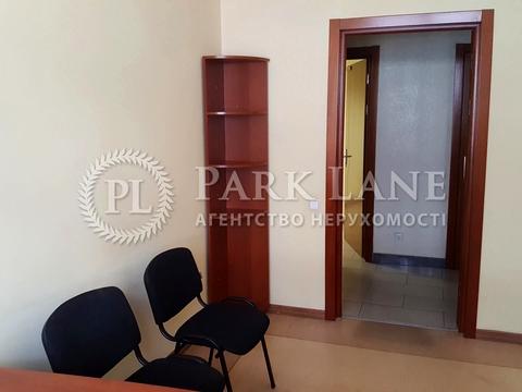 комерційна за адресою Спортивна пл., 3