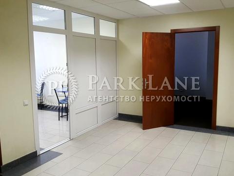 комерційна за адресою Спортивна пл., 3