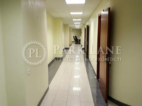 комерційна за адресою Спортивна пл., 3