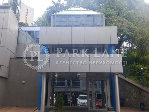 комерційна за адресою Спортивна пл., 3